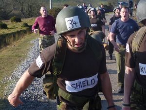 P Company 2 mile log race, teamwork and mindset are crucial.